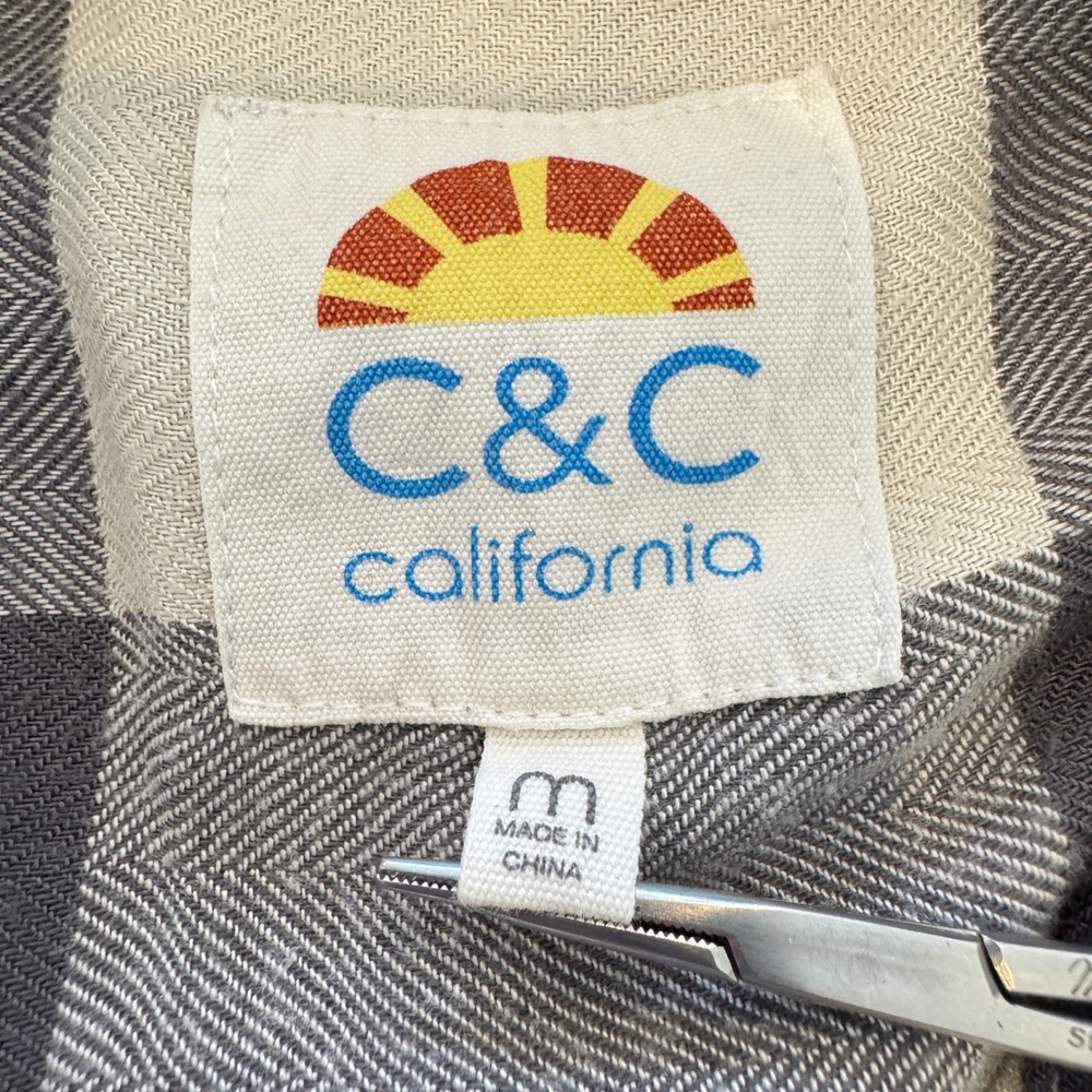 C&C CALIFORNIA Flannel Button Up Shirt MED Buffalo Plaid Gray Cream Soft EUC - Picture 3 of 9